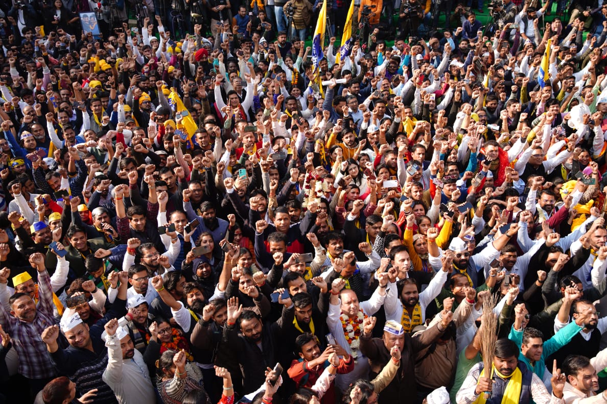 AAP makes history; wins clear majority with 134 seats and 42% voteshare ...